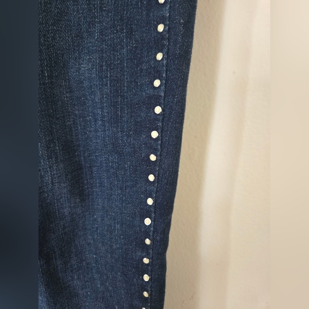 Levi's Women's Classic Mid Rise Studded Skinny Jeans Size 14 - Picture 8 of 9